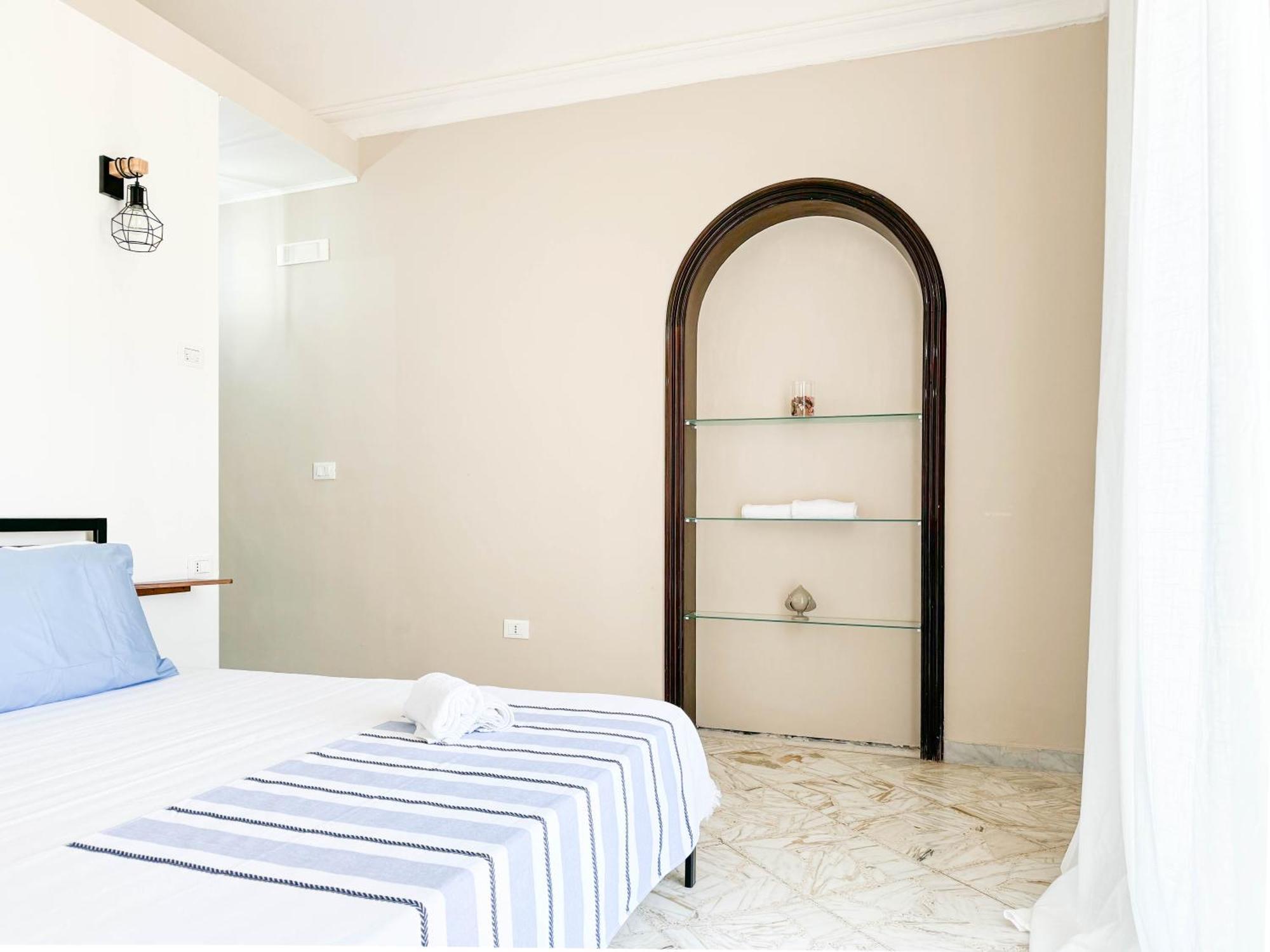 Bed & Breakfast Locanda Trani Exterior photo